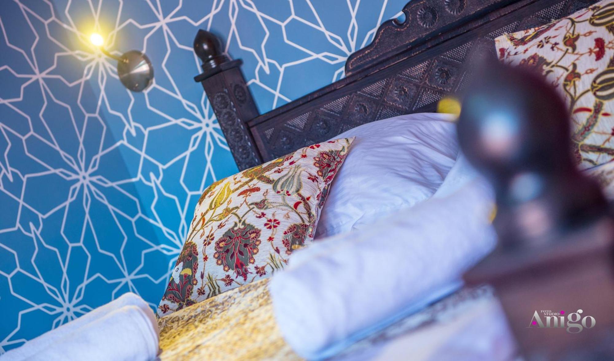 Apartments And Rooms Villa Sulejman โมสตาร์ ภายนอก รูปภาพ