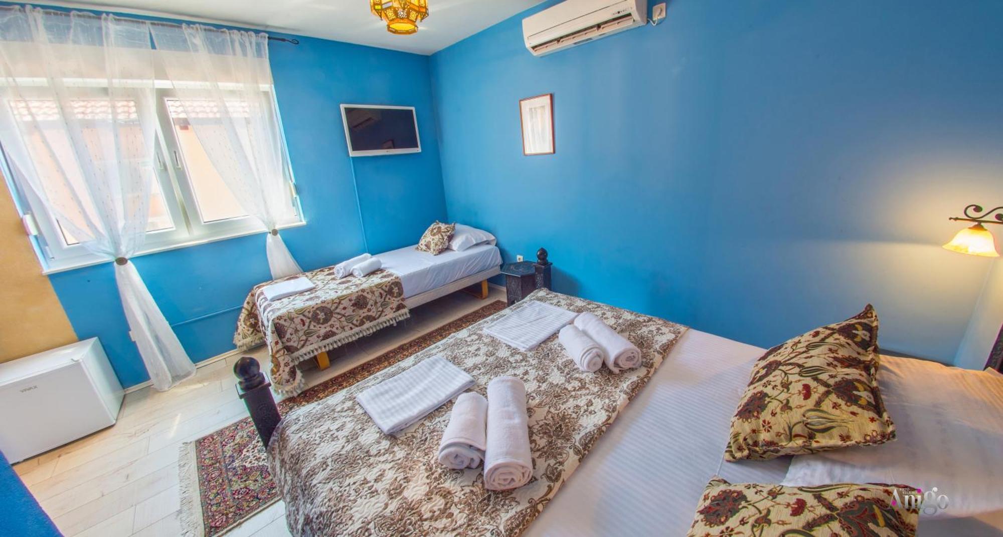 Apartments And Rooms Villa Sulejman โมสตาร์ ภายนอก รูปภาพ
